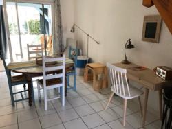 Chalut 8 : Duplex Plage, deux chambres, terrasse et parking