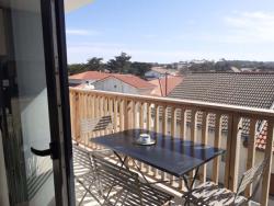 Galice : Apt neuf, deux chambres, balcon et parking