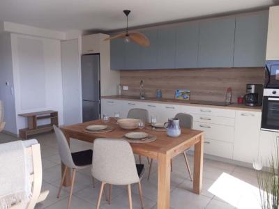 Galice : Apt neuf, deux chambres, balcon et parking