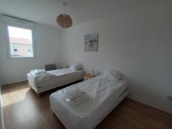 Soleil Couchant I03 : Duplex 2 chambres meublée, à l'année